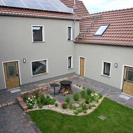 Suedseequartier - Familienfreundliche 5-sterne-apartments Mit Sauna, Vinothek & Spielplatz Im Lausitzer Seenland Apartmán