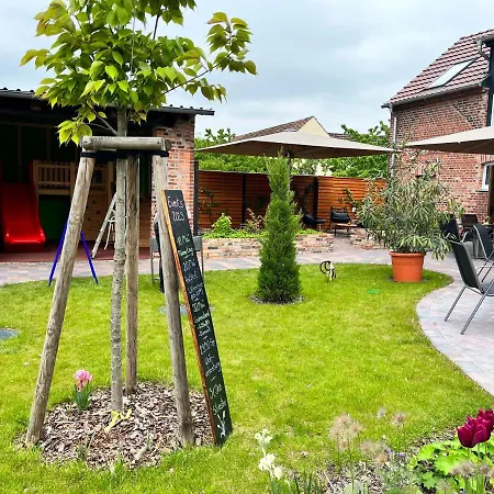 Suedseequartier - Familienfreundliche 5-Sterne-Apartments Mit Sauna, Vinothek & Spielplatz Im Lausitzer Seenland * Elsterheide