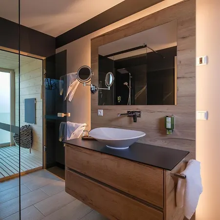 Suedseequartier - Familienfreundliche 5-Sterne-Apartments Mit Sauna, Vinothek & Spielplatz Im Lausitzer Seenland Elsterheide