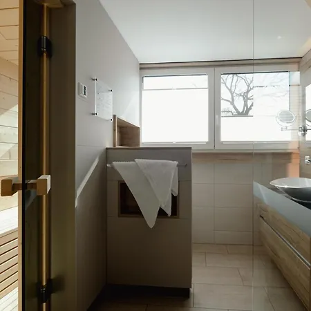 Suedseequartier - Familienfreundliche 5-Sterne-Apartments Mit Sauna, Vinothek & Spielplatz Im Lausitzer Seenland *